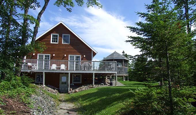 Haus am See auf Cape Breton Island - Land als Kapitalsicherung