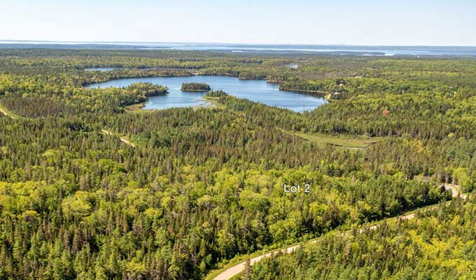 Waldgrundstück-Cape Breton-MacMillan Lake