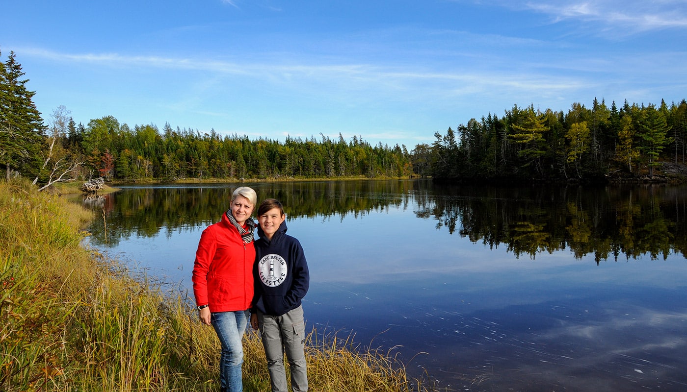 Familie am Fluss - Immobilien Kanada